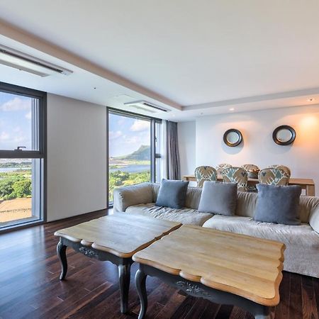 Brown Suites Hotel And Resort Jeju Esterno foto