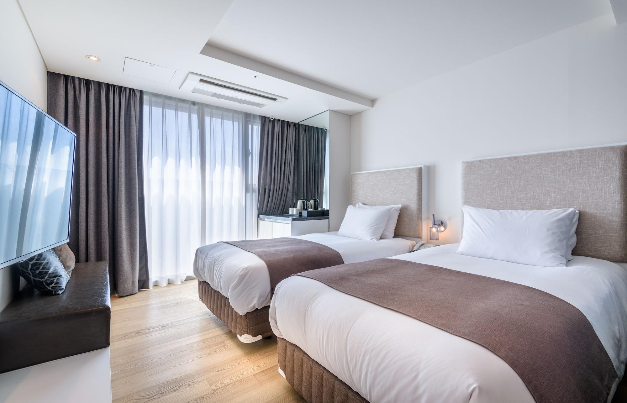Brown Suites Hotel And Resort Jeju Esterno foto