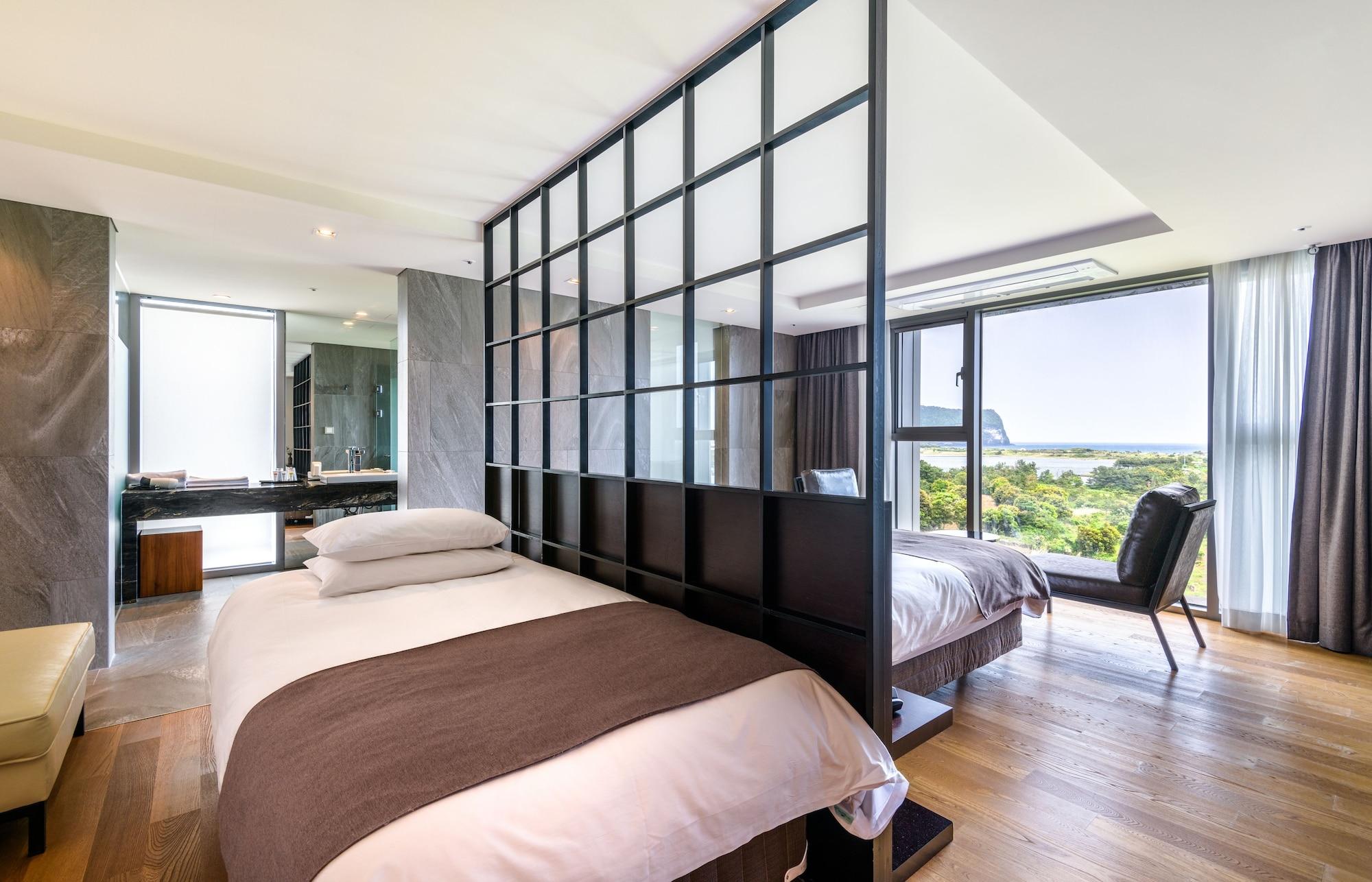 Brown Suites Hotel And Resort Jeju Esterno foto
