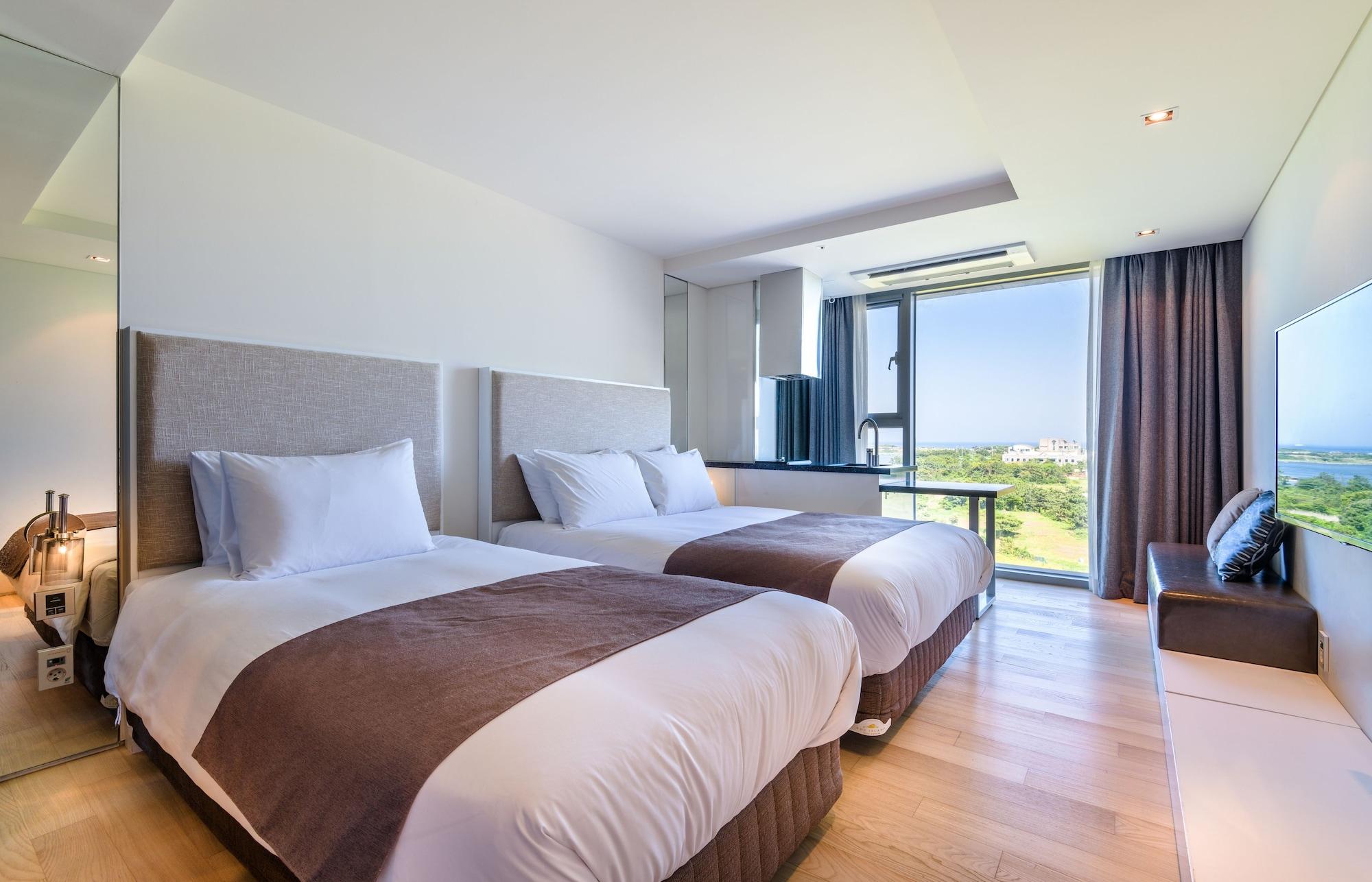 Brown Suites Hotel And Resort Jeju Esterno foto