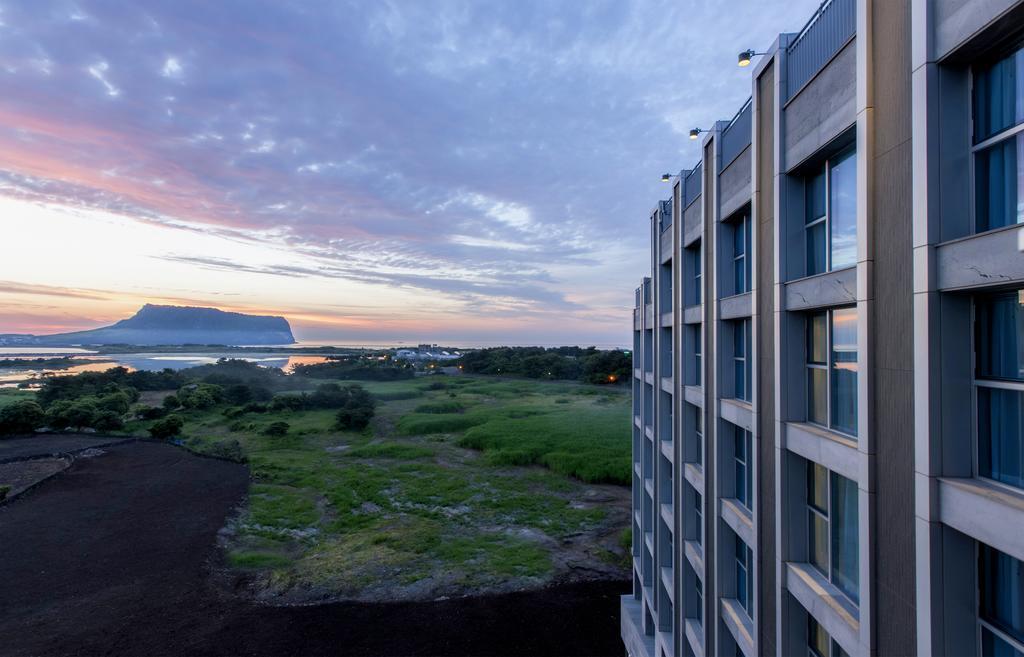 Brown Suites Hotel And Resort Jeju Esterno foto
