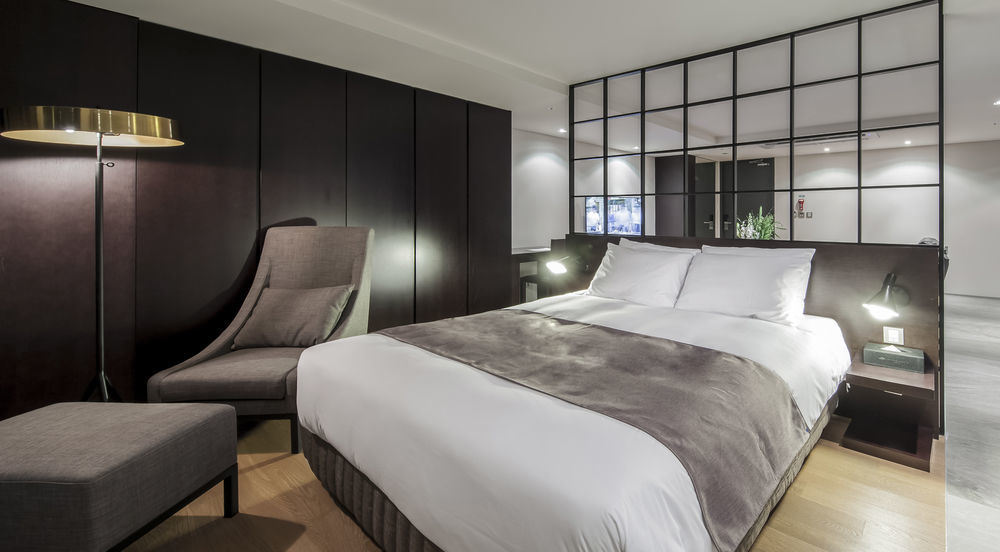 Brown Suites Hotel And Resort Jeju Esterno foto