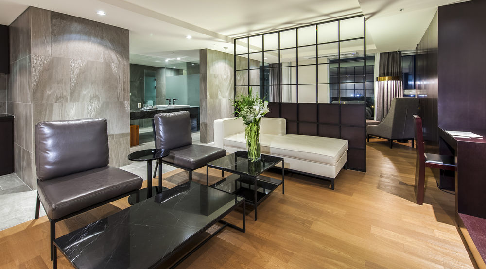 Brown Suites Hotel And Resort Jeju Esterno foto